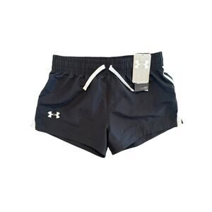 NWT Under Armour HeatGear Girls Youth Large Black Shorts